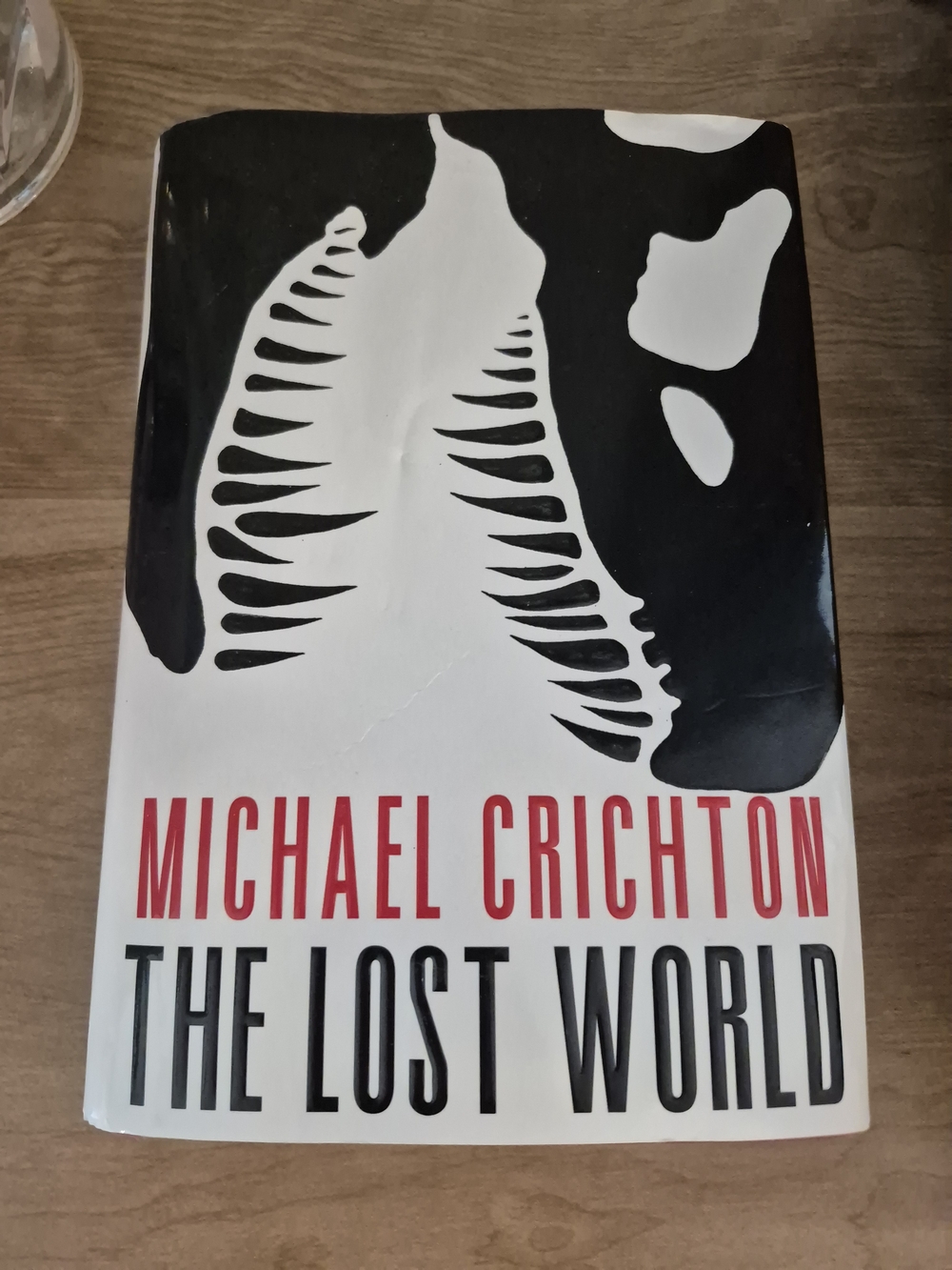 Michael Crichton "The Lost World" Hardcover - Black & White with Red Title
